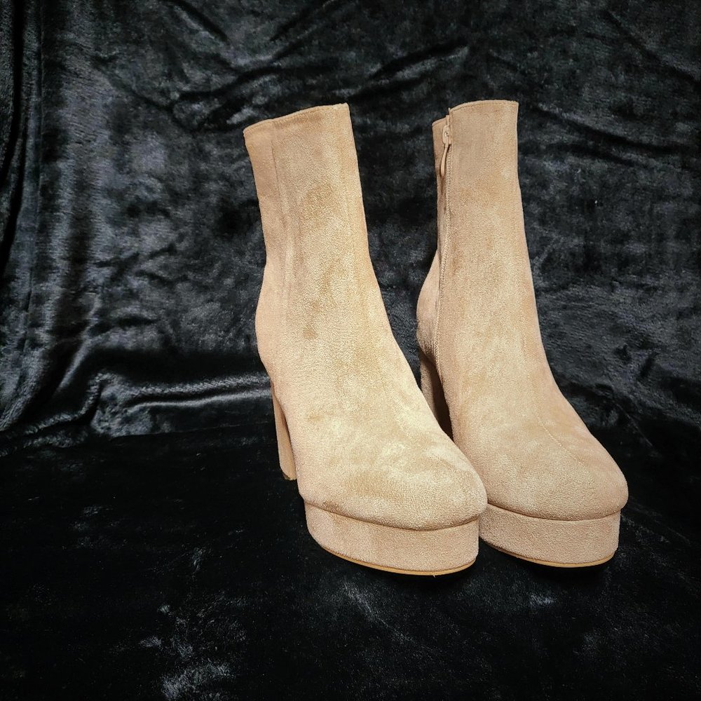 ☆ Mata Taupe (Nude) Faux Suede Ankle Boots With 3.5" Chunky Heel - Picture 3 of 7